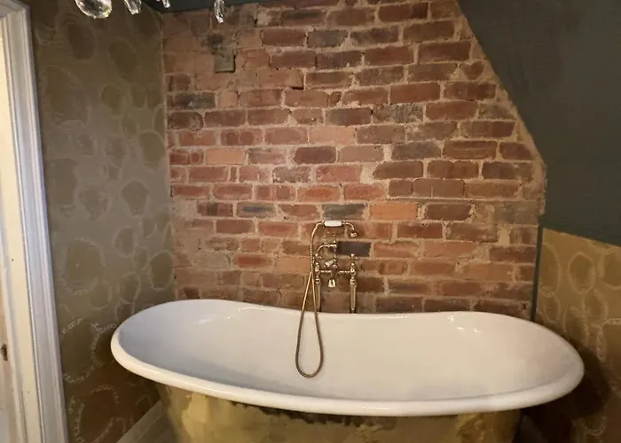 Pheasant's Hollow * Harrogate